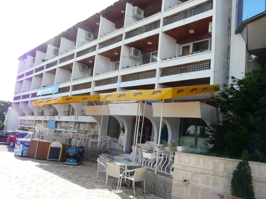 Family Hotel Μπαλτσίκ Εξωτερικό φωτογραφία