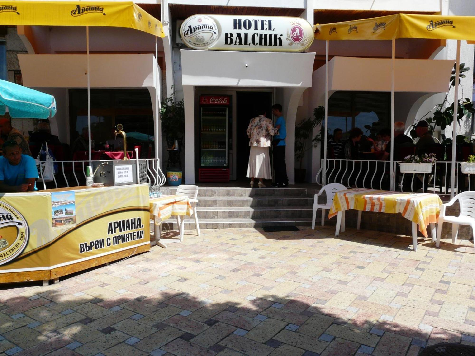 Family Hotel Μπαλτσίκ Εξωτερικό φωτογραφία