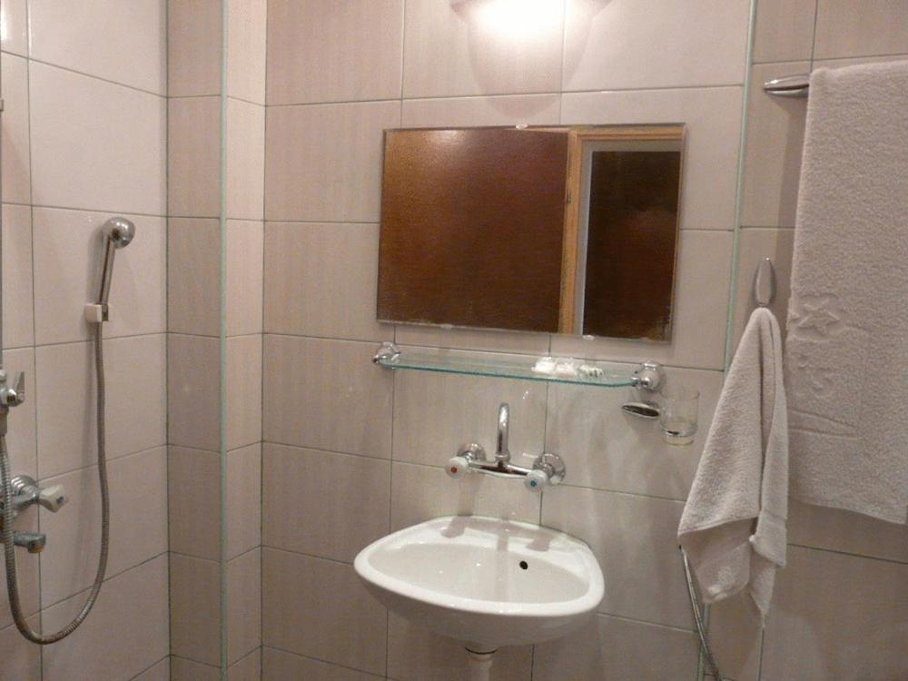 Family Hotel Μπαλτσίκ Εξωτερικό φωτογραφία