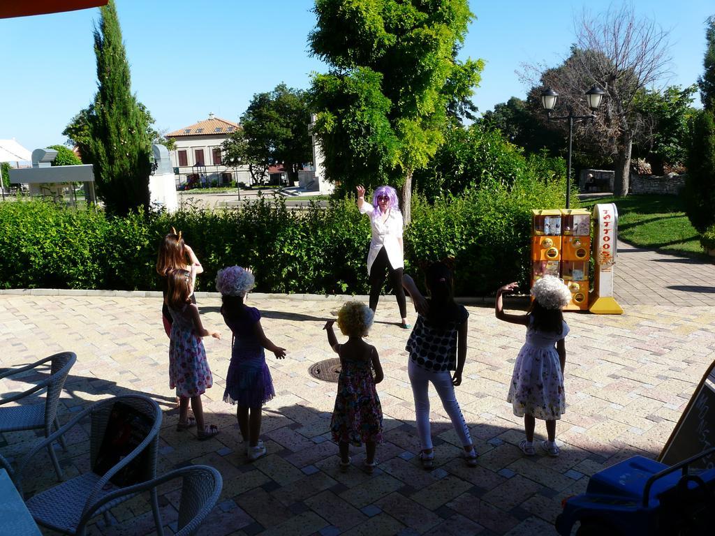 Family Hotel Μπαλτσίκ Εξωτερικό φωτογραφία
