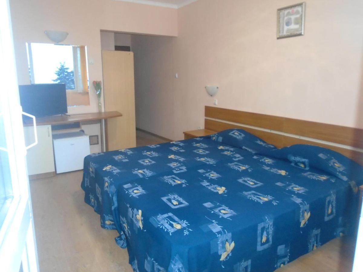 Family Hotel Μπαλτσίκ Εξωτερικό φωτογραφία